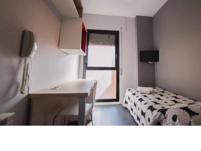 ברצלונה Residencia Universitaria San Agustin מראה חיצוני תמונה